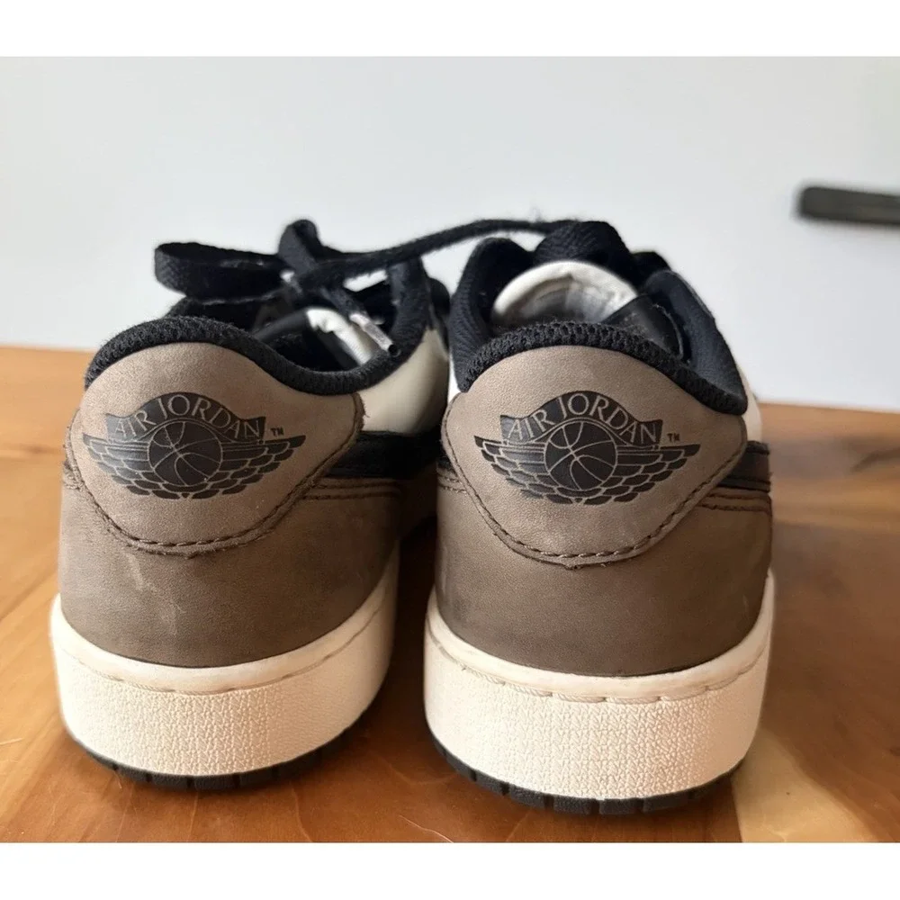Jordan Air Jordan 1 Retro Low OG Mocha Youth Size 5 Boys Girls Black Brown EUC